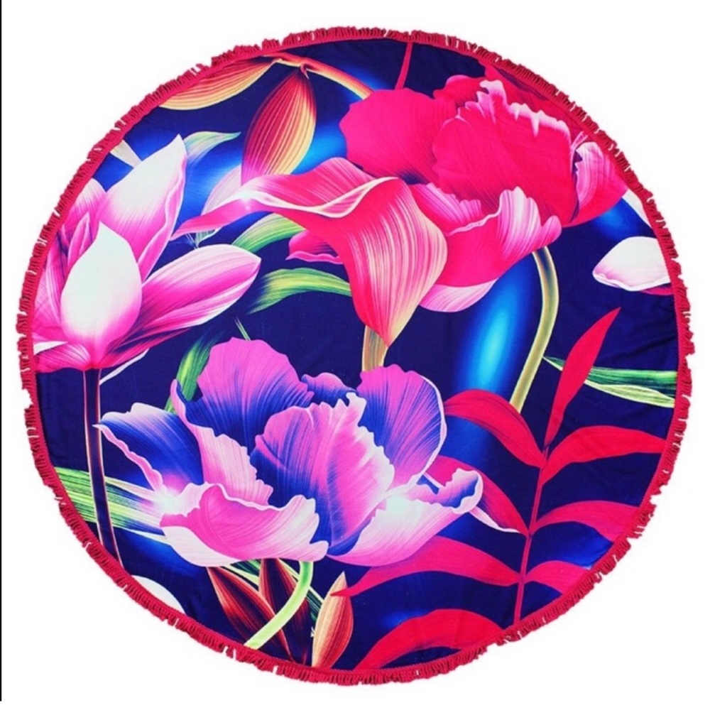 Summer Blooms Round Beach 🏖 Towel NWT